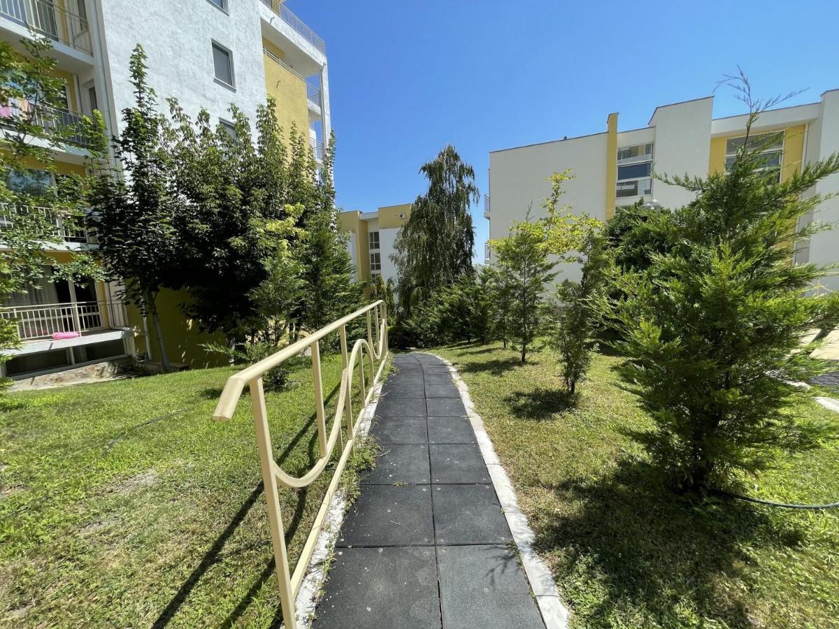 Fort Noks - Menada Apartments Sveti Vlas Eksteriør billede