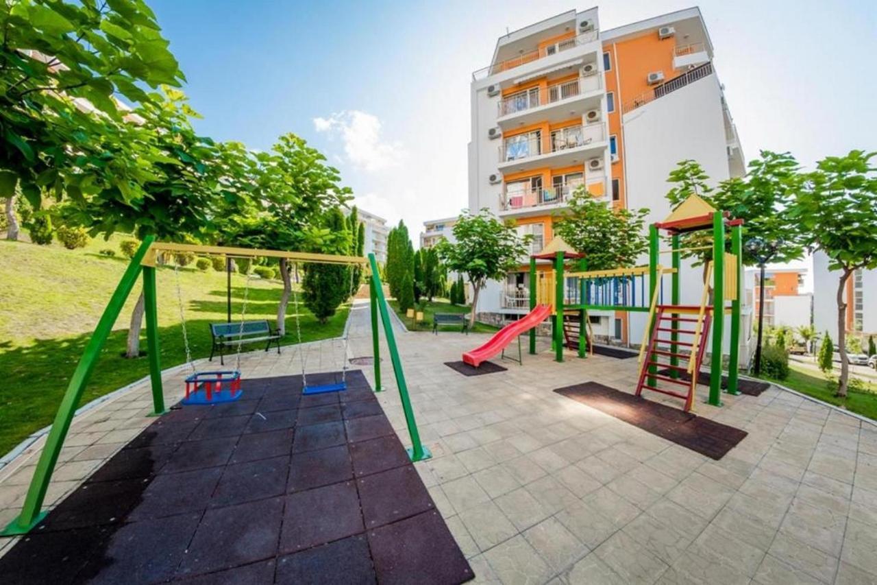 Fort Noks - Menada Apartments Sveti Vlas Eksteriør billede