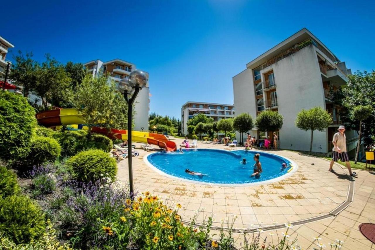 Fort Noks - Menada Apartments Sveti Vlas Eksteriør billede
