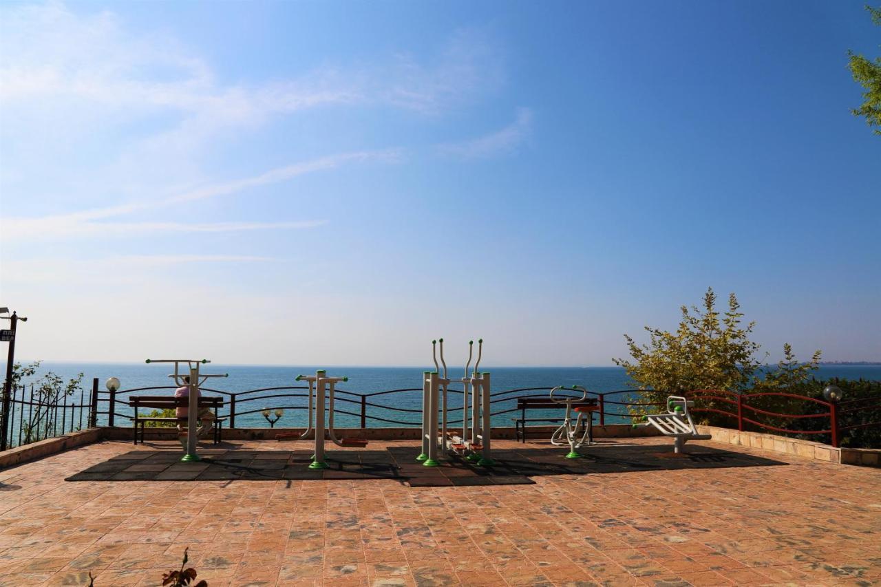 Fort Noks - Menada Apartments Sveti Vlas Eksteriør billede