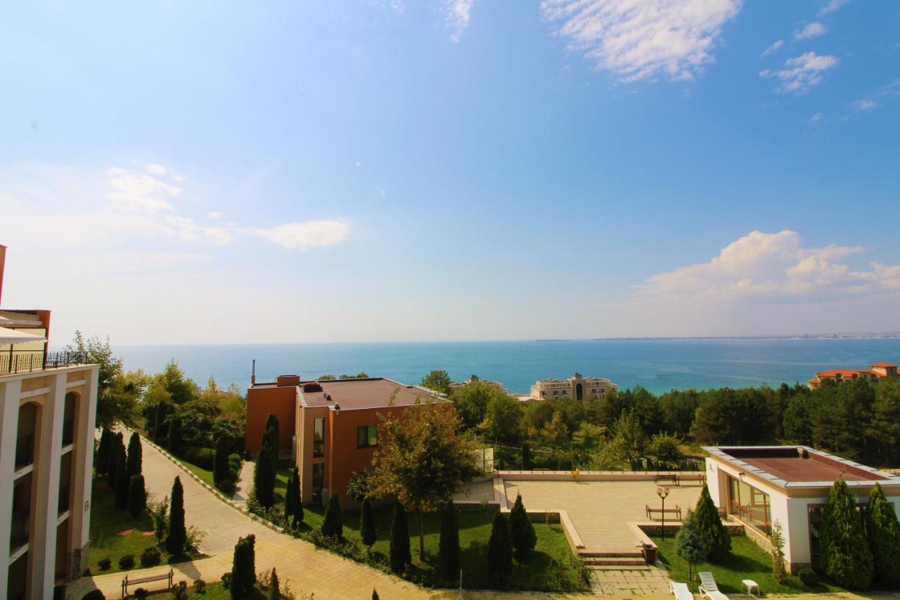 Fort Noks - Menada Apartments Sveti Vlas Eksteriør billede
