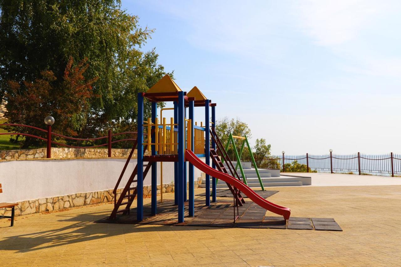 Fort Noks - Menada Apartments Sveti Vlas Eksteriør billede